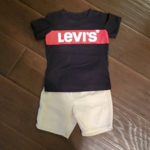 Levi's outfit